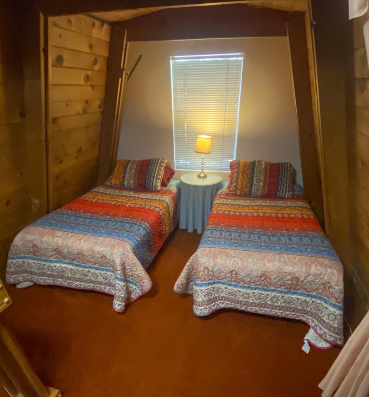 Rustic Cabin 2 - Two Bedroom Forest Lakes Estates Екстер'єр фото